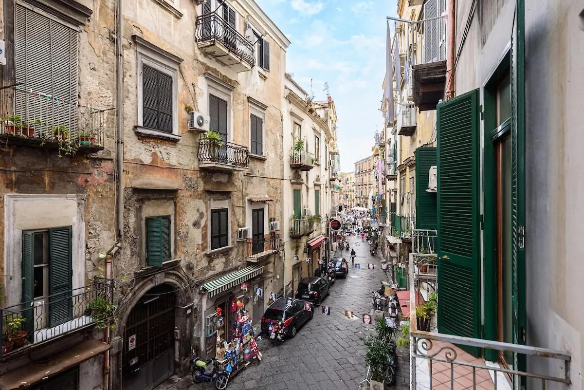 Terra Apartment City Center Napoli Italië